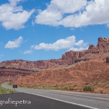 De weg door Capitol Reef NP © fotografiepetra