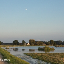 Maan opkomst in het Kleimeer © fotografiepetra